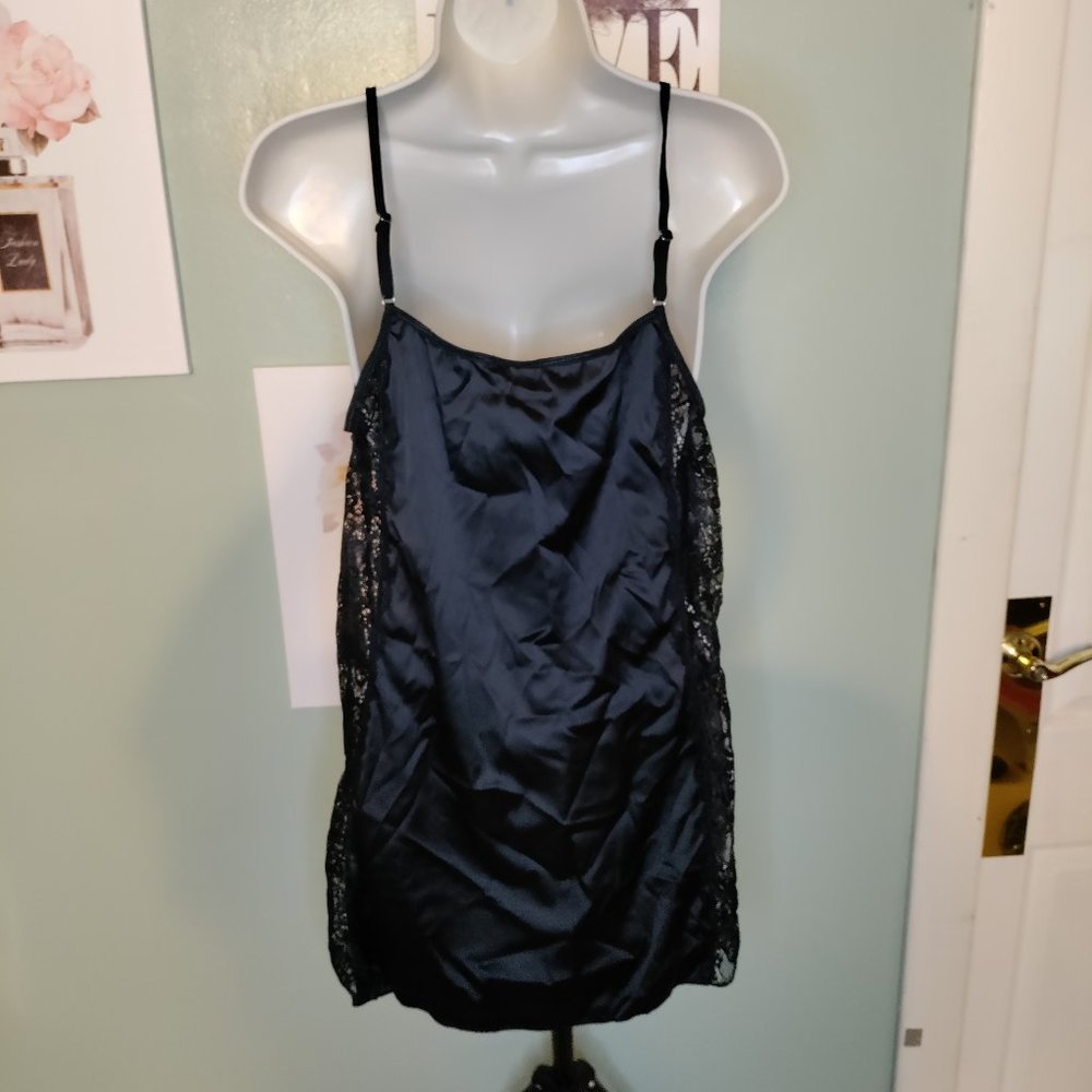 Lingerie Chemise Nightwear With Matching Thong - Picture 4 of 8